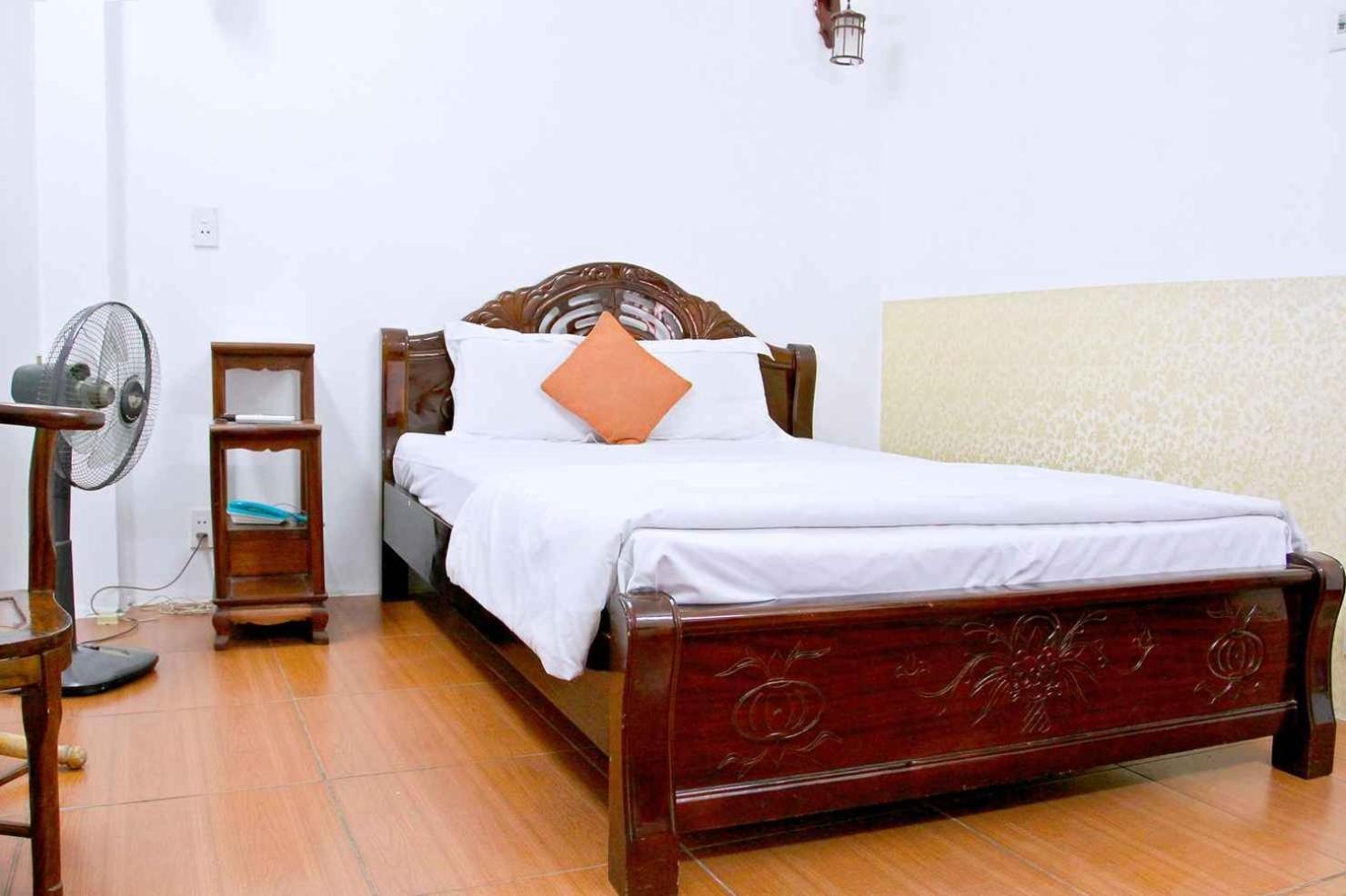 Hoang Cuong Hotel 15 Nguyen Thai Hoc Hanoi Esterno foto