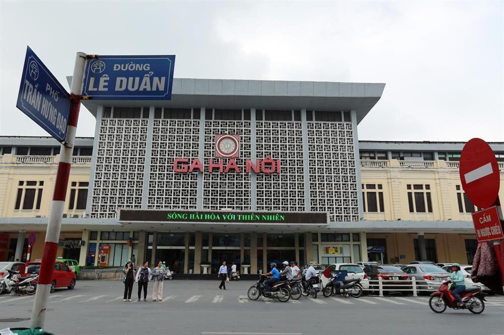 Hoang Cuong Hotel 15 Nguyen Thai Hoc Hanoi Esterno foto