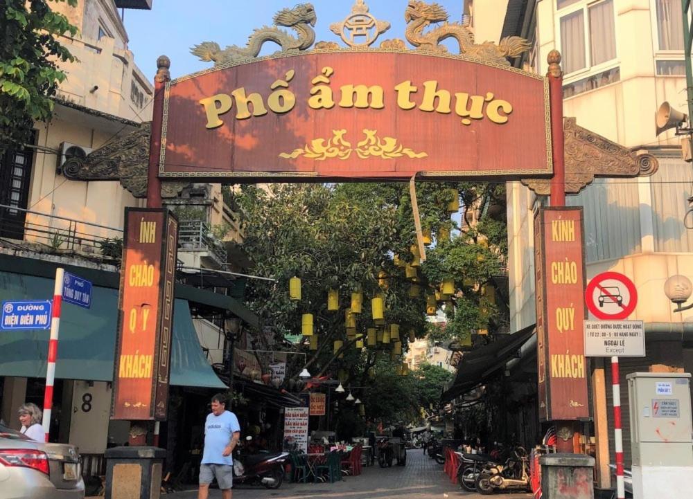 Hoang Cuong Hotel 15 Nguyen Thai Hoc Hanoi Esterno foto
